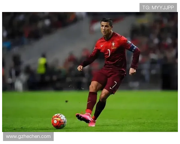 足球巨星C罗:从打火机到世界巅峰的传奇之路 足球巨星C罗:从打火机到世界巅峰的传奇之路